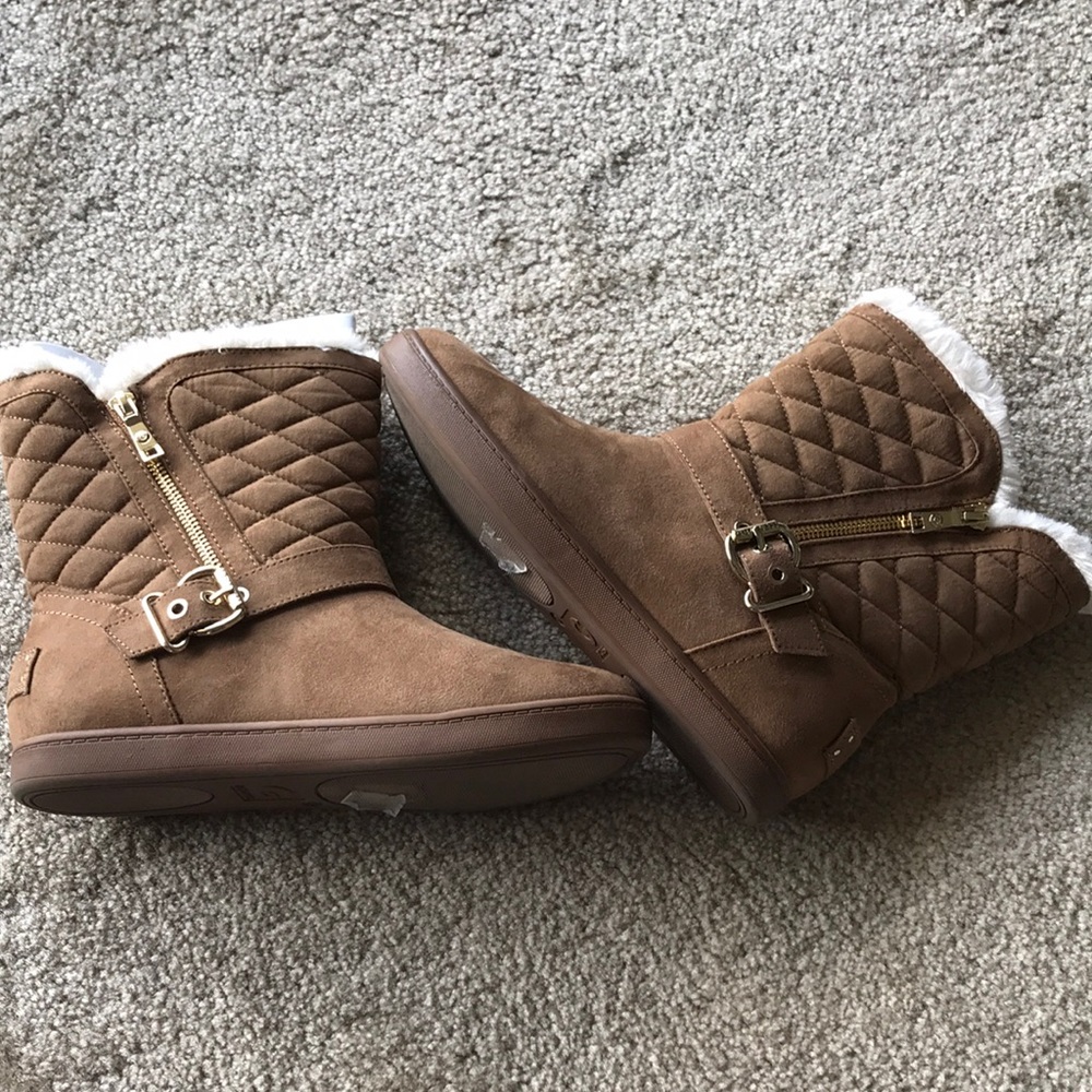 Ankle winter boots size 9 1/2